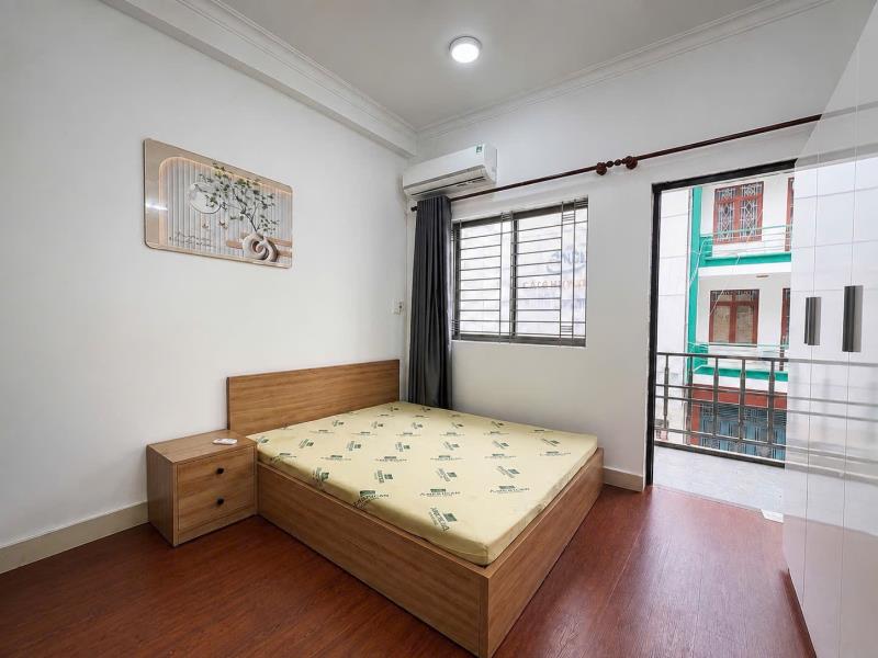 1pn tách bếp, ban công gần cầu ba son, công trường mê linh quận 1