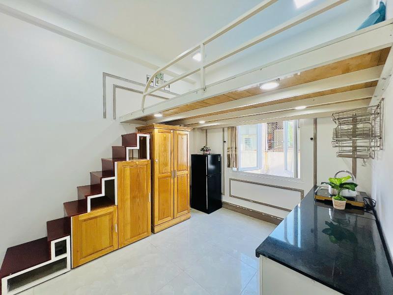 Nhà mới xây ngay đại học văn hiến, khúc giao âu cơ lạc long quân