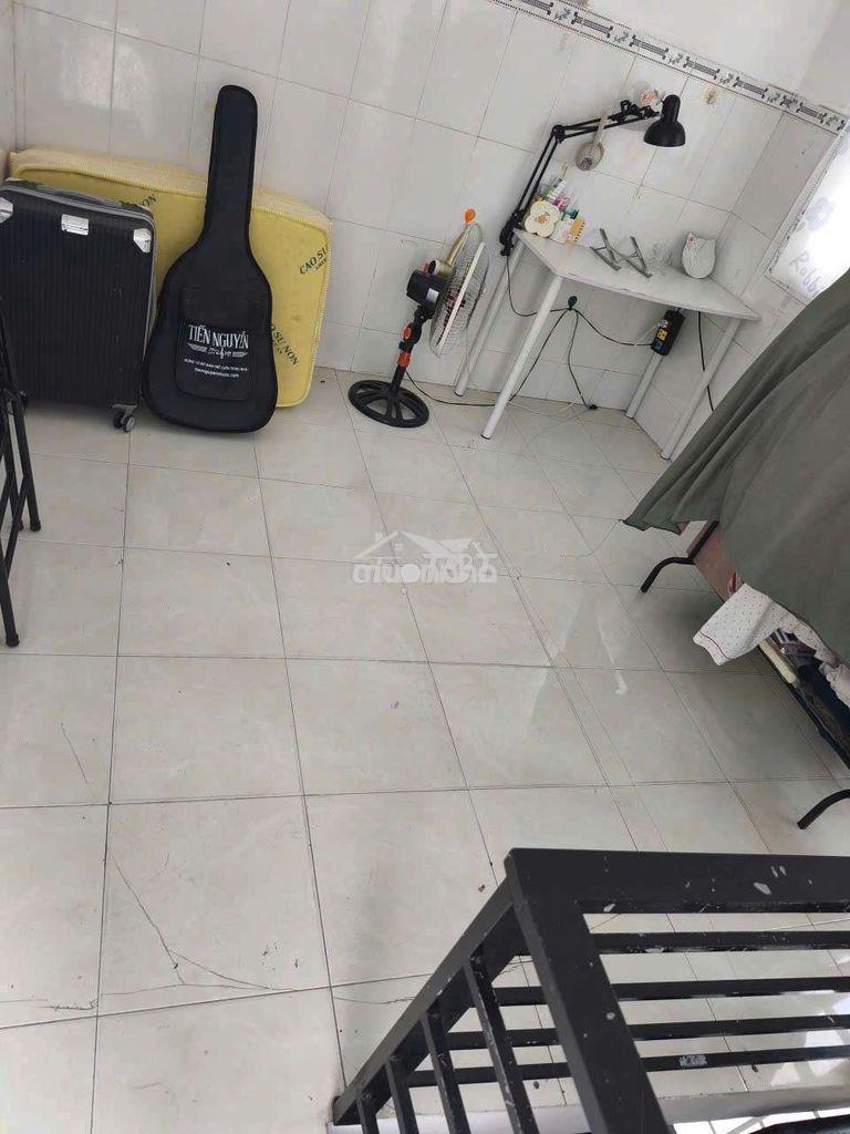 Cho thuê nhà nguyên căn 2 phòng ngủ 2wc - 2