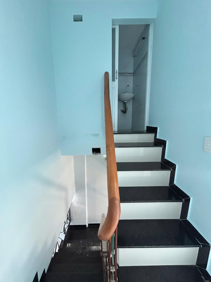 Bán nhà gàn chợ đường oto giáp hóc môn - giá 595 triệu - 4