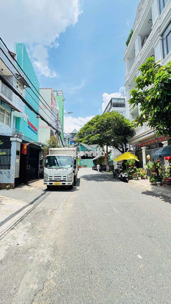 Cực hiêm-nhà 4 tầng- hẻm xe hơi thông- khu sân bay-giá nhỉnh 6 tỷ - 2