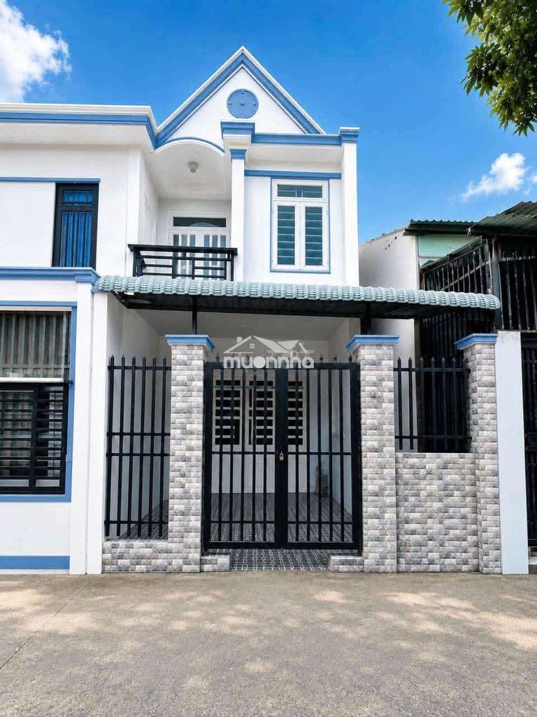 Bán nhà trệt lầu 70m2 gần chợ phú phong an phú
