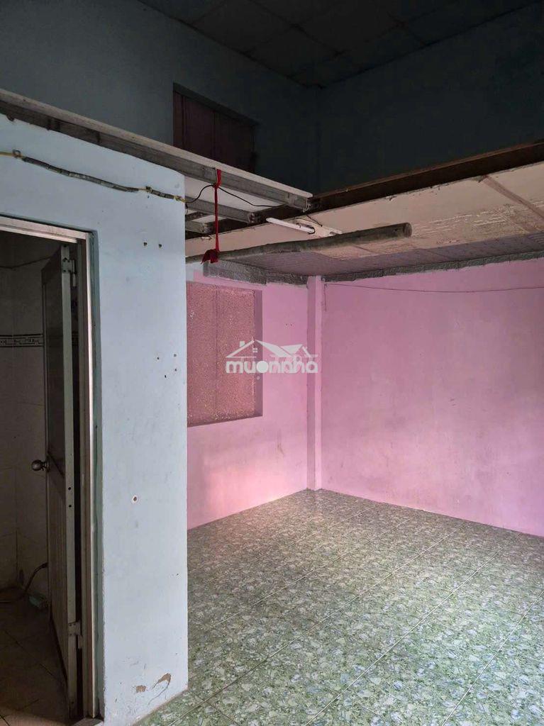 Nhà góc 2mt thích hợp ở đông người ,mở tiệm  làm nghề ,buôn bán nhỏ - 4