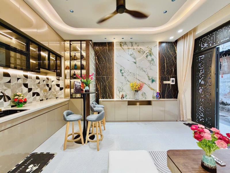 Bán nhà đẹp ngang khủng 7.3m - hẻm oto - có phòng ngủ dưới trệt - full nội thất - ở ngay - 3
