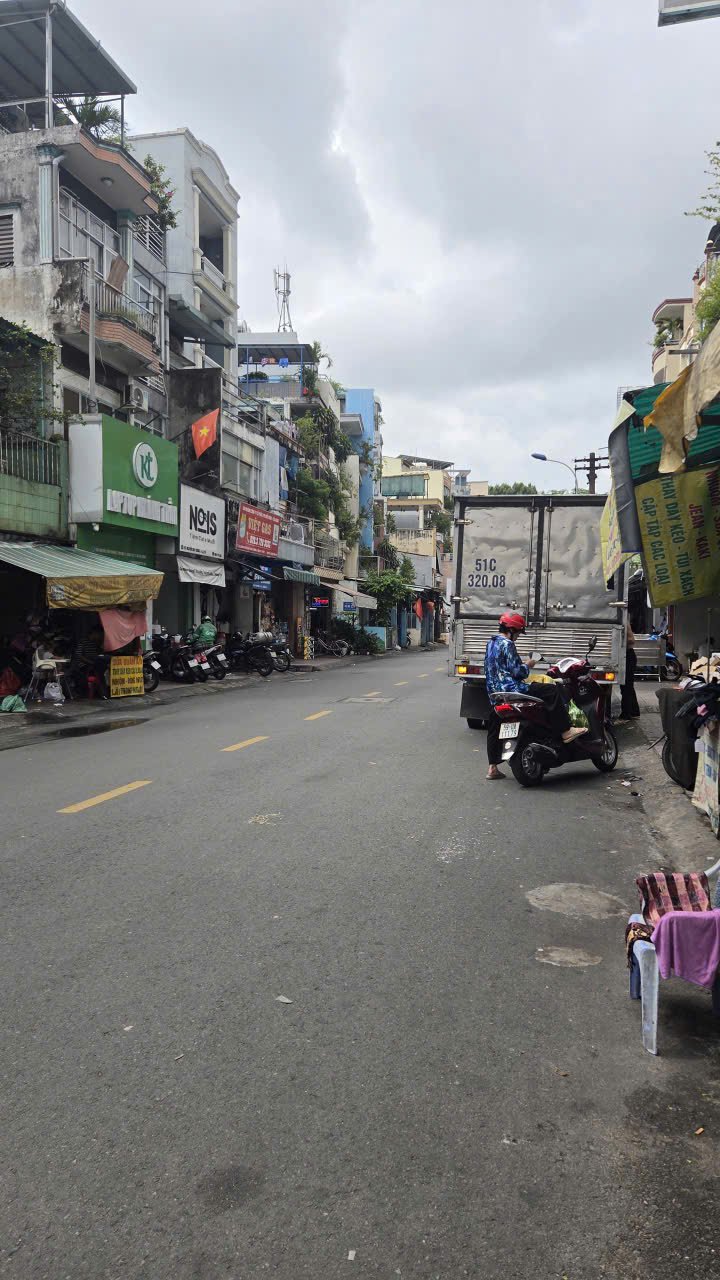 Ngã tư vĩnh viễn – nguyễn duy dương– trung tâm quận 10 – dt: 39m2 – 4 tầng – 16 tỷ 5 - 2