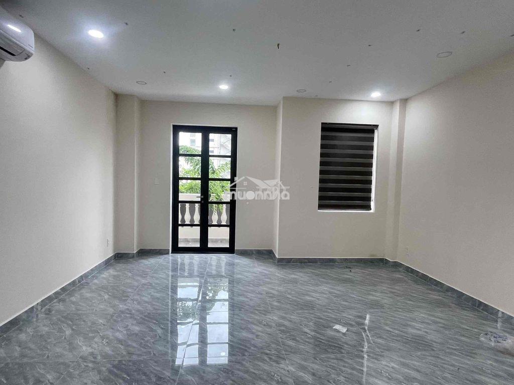 Cho thuê văn phòng sàn lầu 1, có hầm, thang máy, máy lạnh cityland 12t - 3