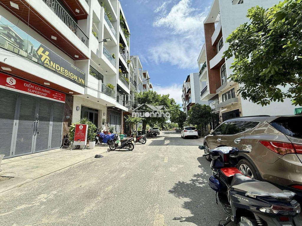 Siêu phẩm ngang 4,5m xây 4 tầng thang máy hẻm 13m khu vip lê thị riêng - 2