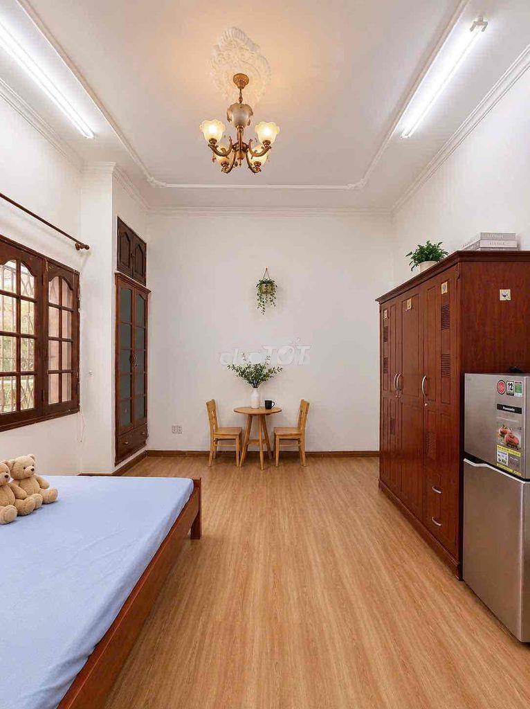 Studio rộng 30m2 ngay sân bay - full nội thất cửa sổ trời - 3