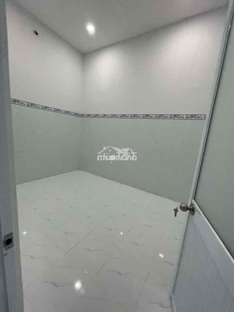 Nhà 1 trệt 3 lầu sân thượng 5pn 4x17m hẻm xe hơi huỳnh tấn phát - 2
