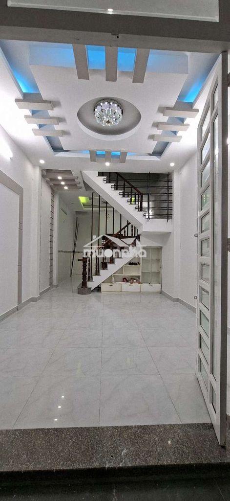 Cho thuê nhà mới có sân để ô tô .dt 4×16m đúc lầu .liên khu 5-6. bt - 4