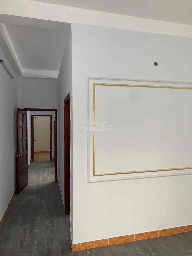 Cho thuê nguyên căn khu nội bộ  tên lửa  dt : 4x16 - 3