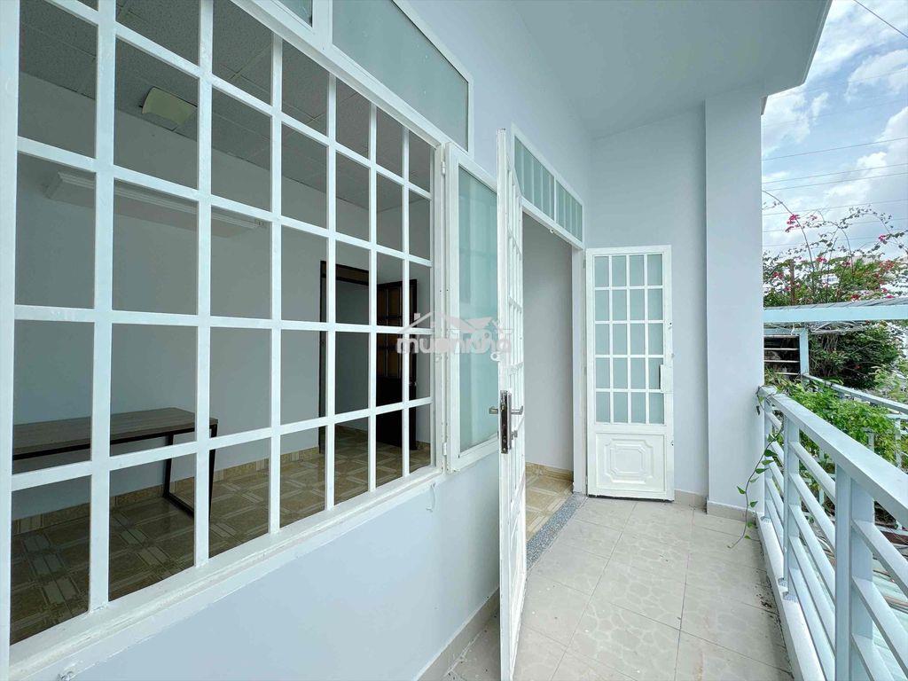 Lê văn lương 4,5x15 - oto đỗ nhà - 4pn - giáp quận 7 - 4