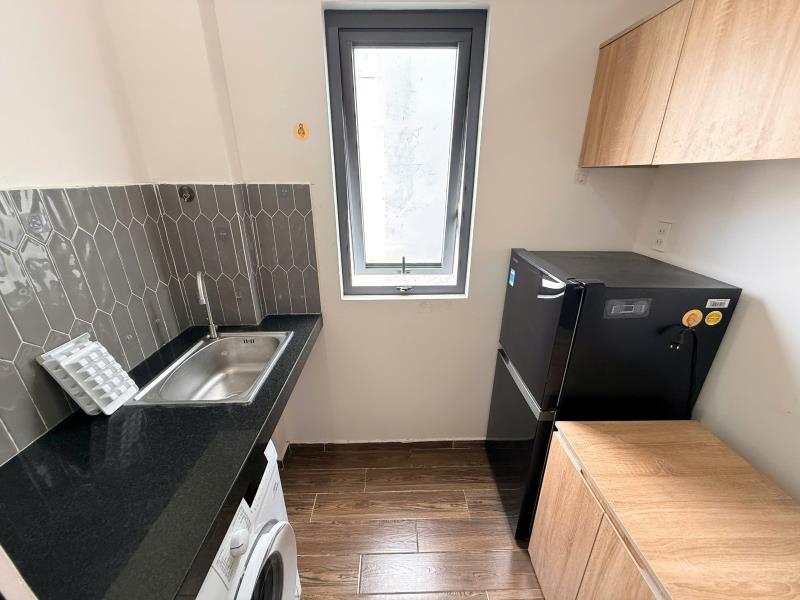 Duplex full nội thất - máy giặt riêng - ngay dh hutech, uth, uef, hiu - ngã tư hàng xanh - ở tối đa 3 người - 4