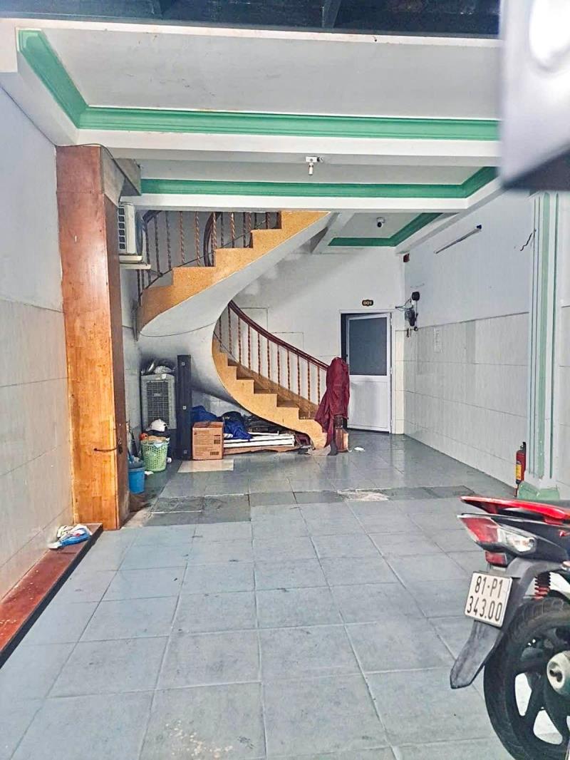 Trung tâm quận 5 giáp trần hưng đạo - nghĩa thục – dt: 51m2 – 5 tầng – 9 tỷ 2