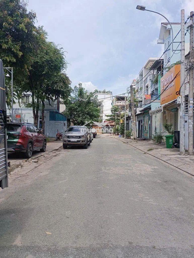 Cho thuê nhà đường 9, p. linh trung – ngay công viên, 4pn 2wc giá 14tr