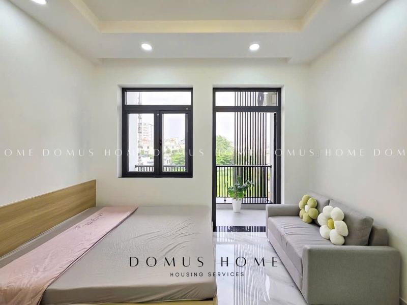 Phòng ban công thoáng, tiện nghi ngay ngã tư bảy hiền - 2