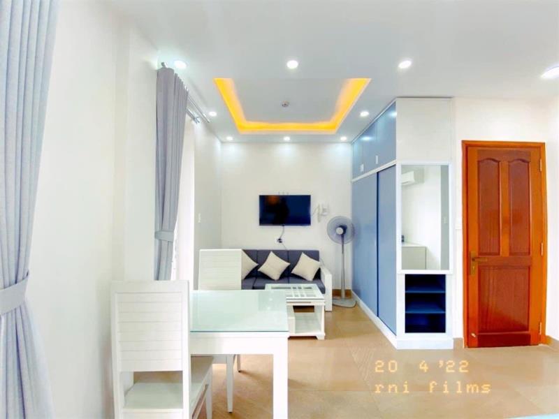 Ở liền - căn hộ ban công cao cấp 30m2 ngay vòng xoay lý thái tổ quận 10 - 3