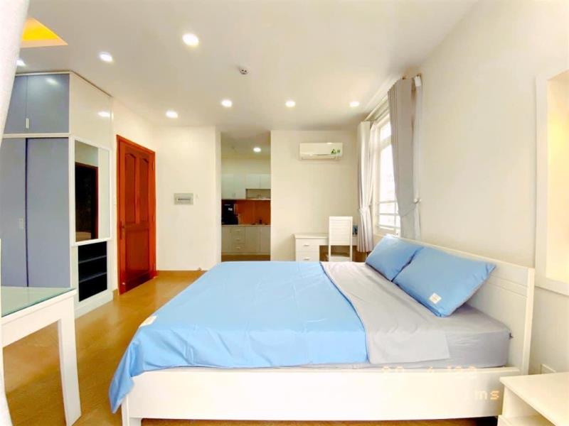 Ở liền - căn hộ ban công cao cấp 30m2 ngay vòng xoay lý thái tổ quận 10 - 4
