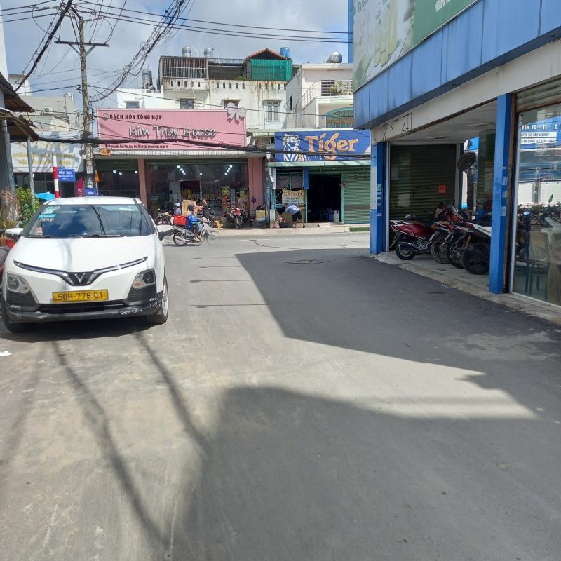 Giảm giá còn 7,5 tỷ – 112m²_3 tầng – hẻm xe tải thông sát mặt tiền nguyễn ảnh thủ q12