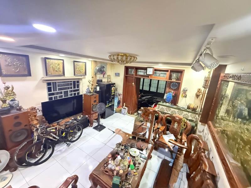 🏡 Nhà lô góc phan văn hớn – trường chinh q12 – ngang 4.8m – 2 tầng – sân rộng – chỉ 3 tỷ