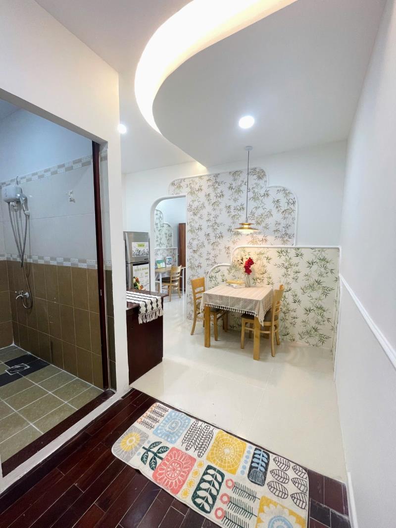 Căn hộ cho thuê 1 phòng ngủ, cửa sổ thoáng, full nội thất, máy giặt riêng, d2 bình thạnh, gần landmark 81 và quận 1 - 3