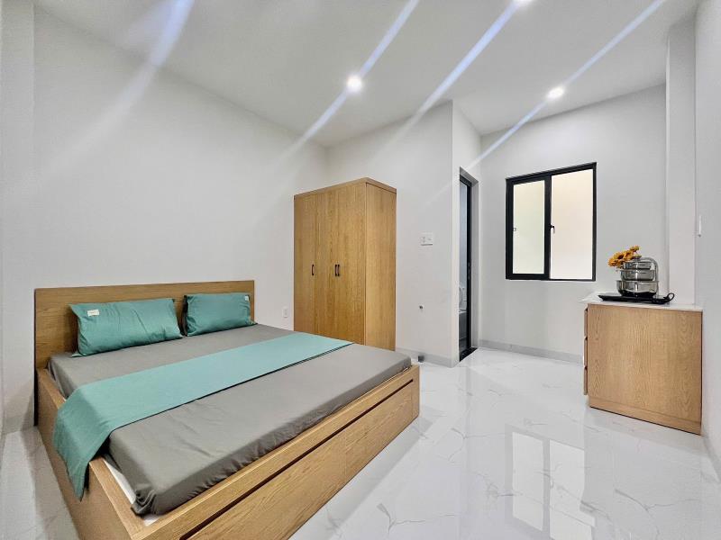 Phòng mới xây thoáng gần kcx tân thuận q7