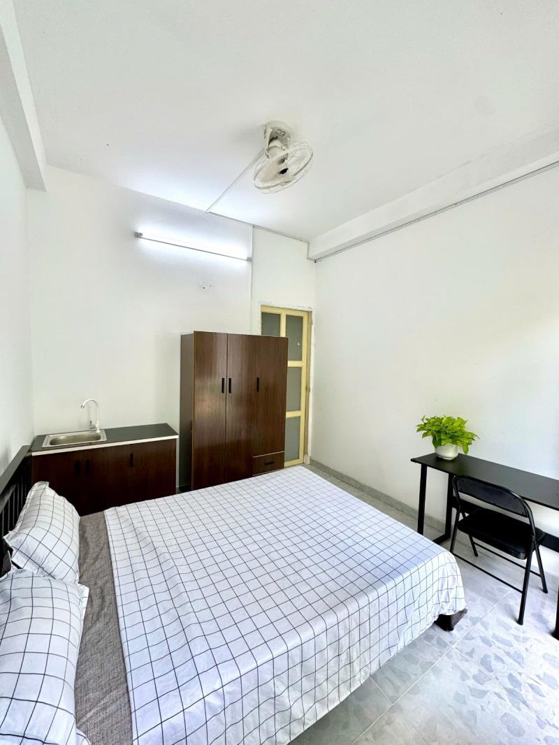 PHÒNG MỚI CỨNG, GIÁ RẺ BẠN LÀ NGƯỜI ĐẦU TIÊN Ở. ĐƯỜNG NGUYỄN KIỆM - 2