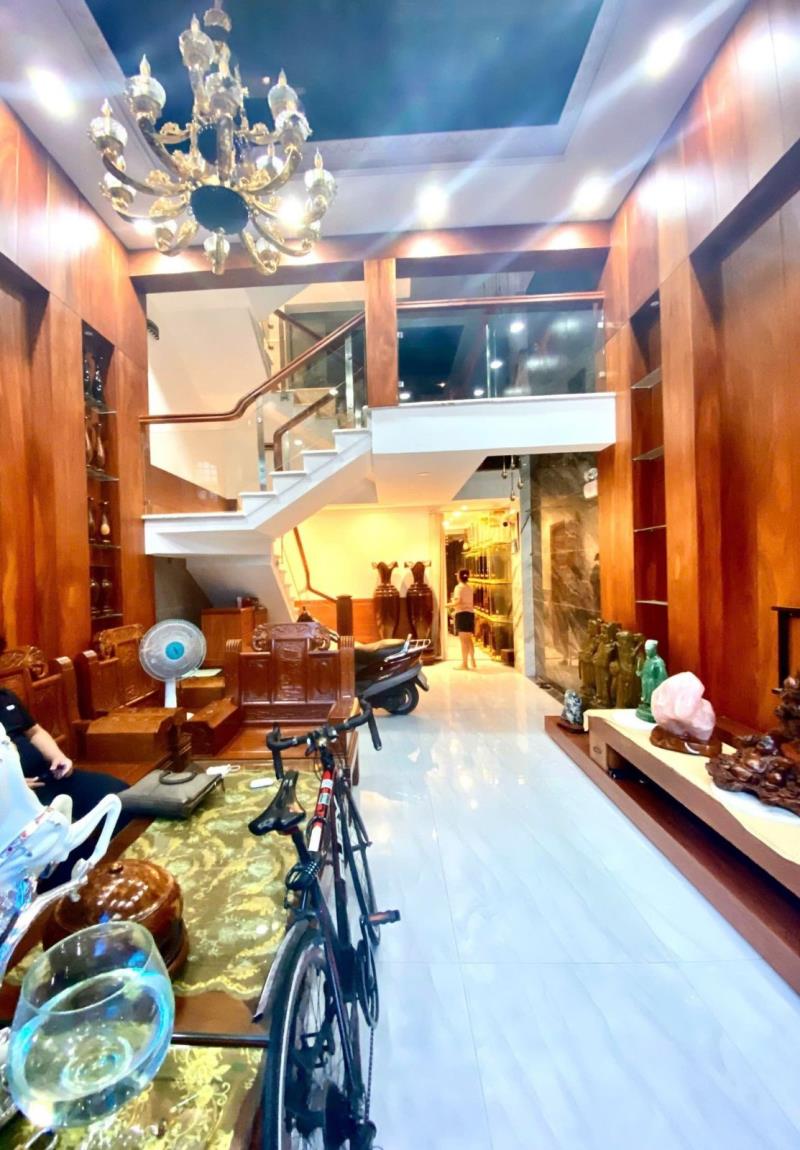 Nhà bán huỳnh văn nghệ 65m2, 5 tầng sổ hồng riêng - 2