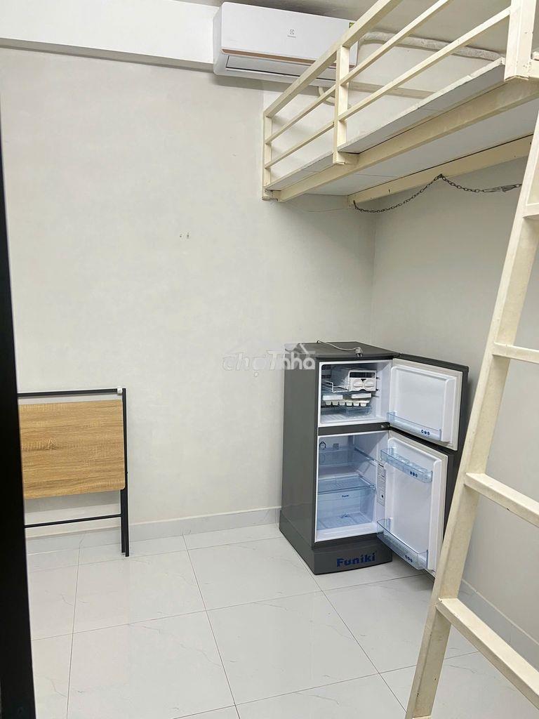 Phòng 1 người 15m2 thành thái nội thất cơ bản, giờ giấc tự do