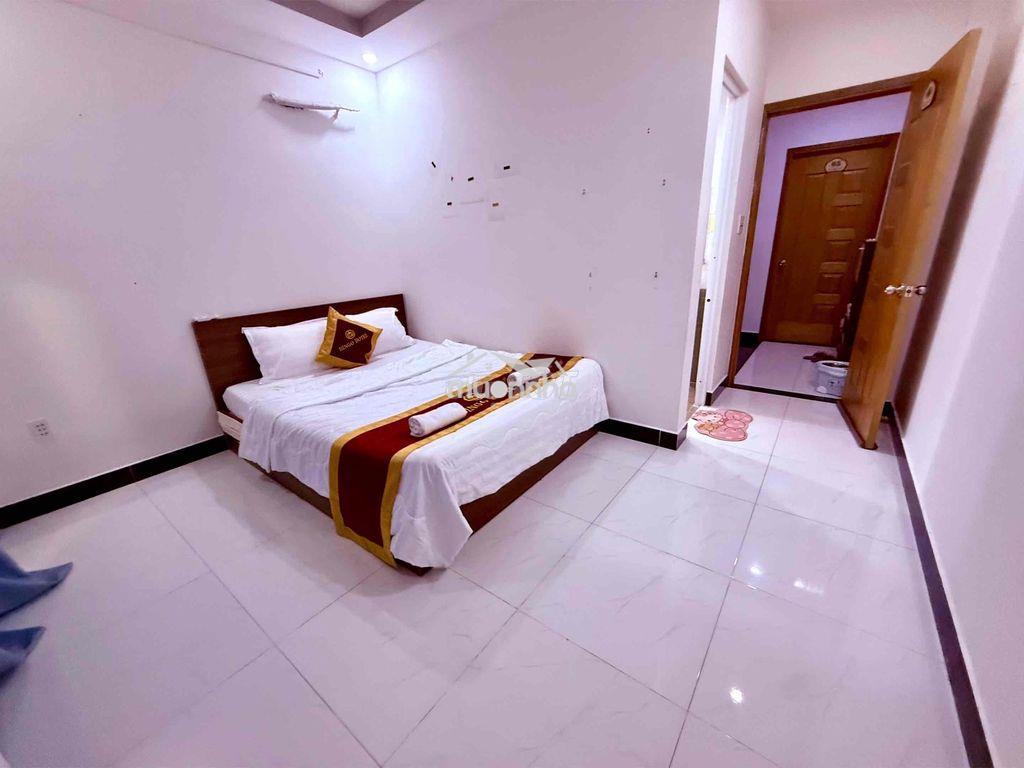 Chính chủ cho thuê phòng ban công view đẹp khu trung tâm q8! - 3