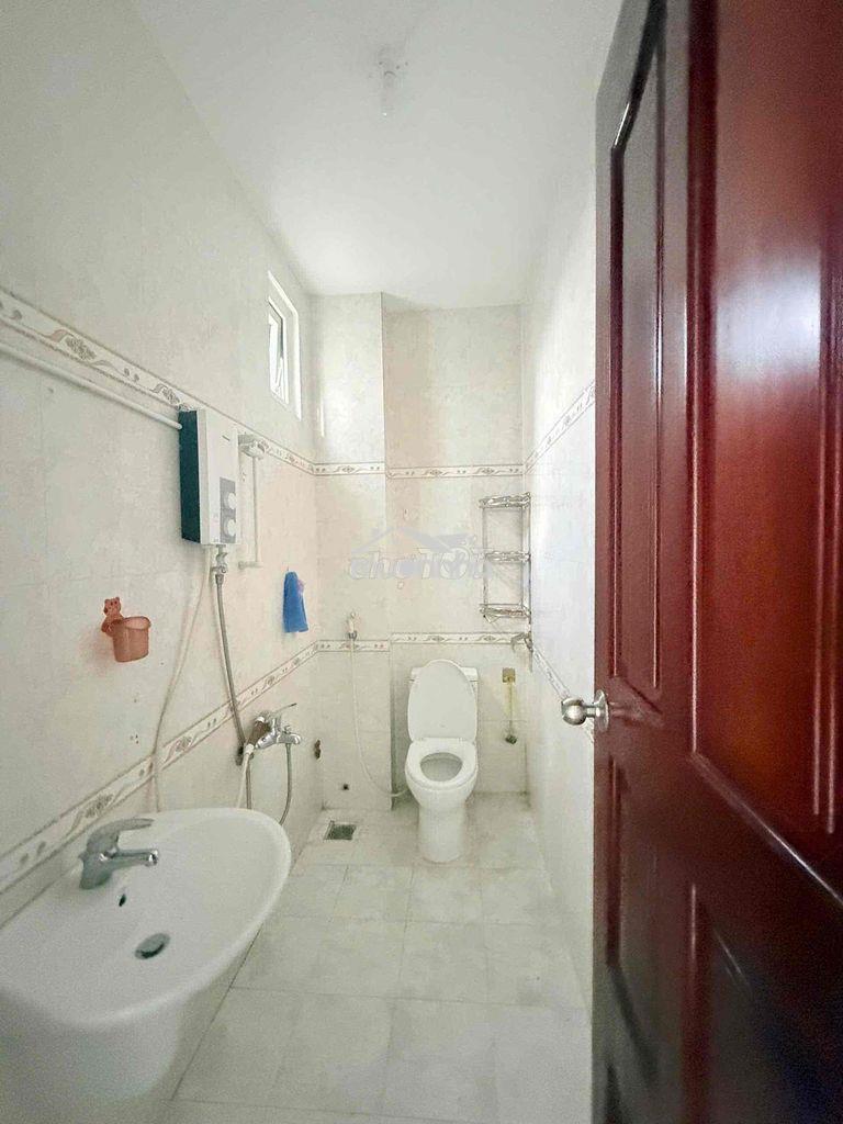 Bán biệt thự kdc khang điền, phường phước long, tphcm. dt: 200m2/20 tỷ - 4