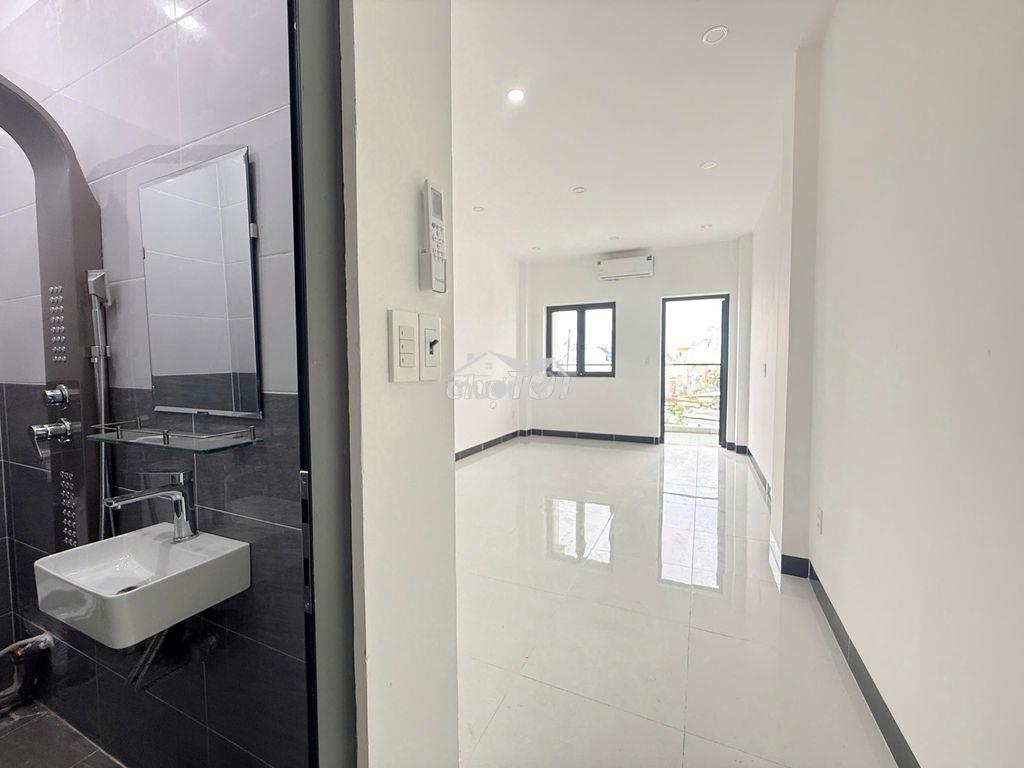 Phòng ban công mặt tiền âu cơ full nội thất - 2