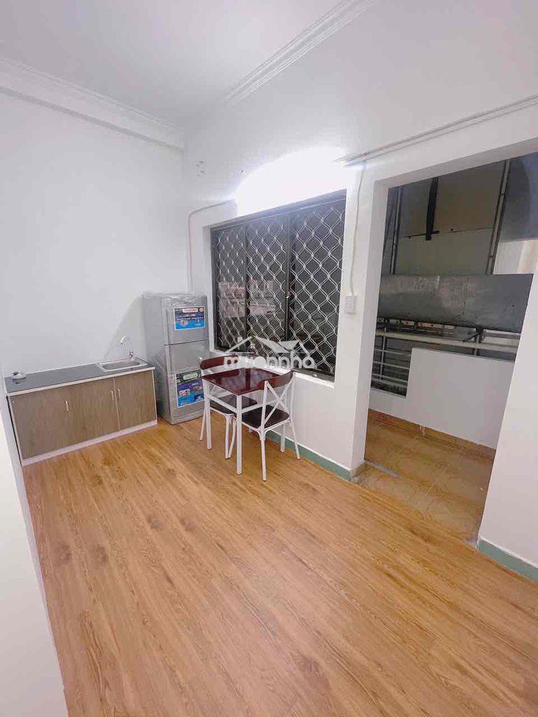 Căn hộ 50m2 phú nhuận gần sân bay, công viên gia định