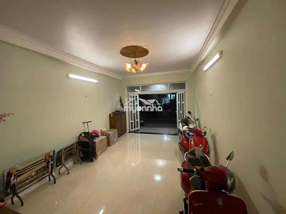 Nhà mã lò 13tr 5pn 4wc hẻm 8m thông - 2
