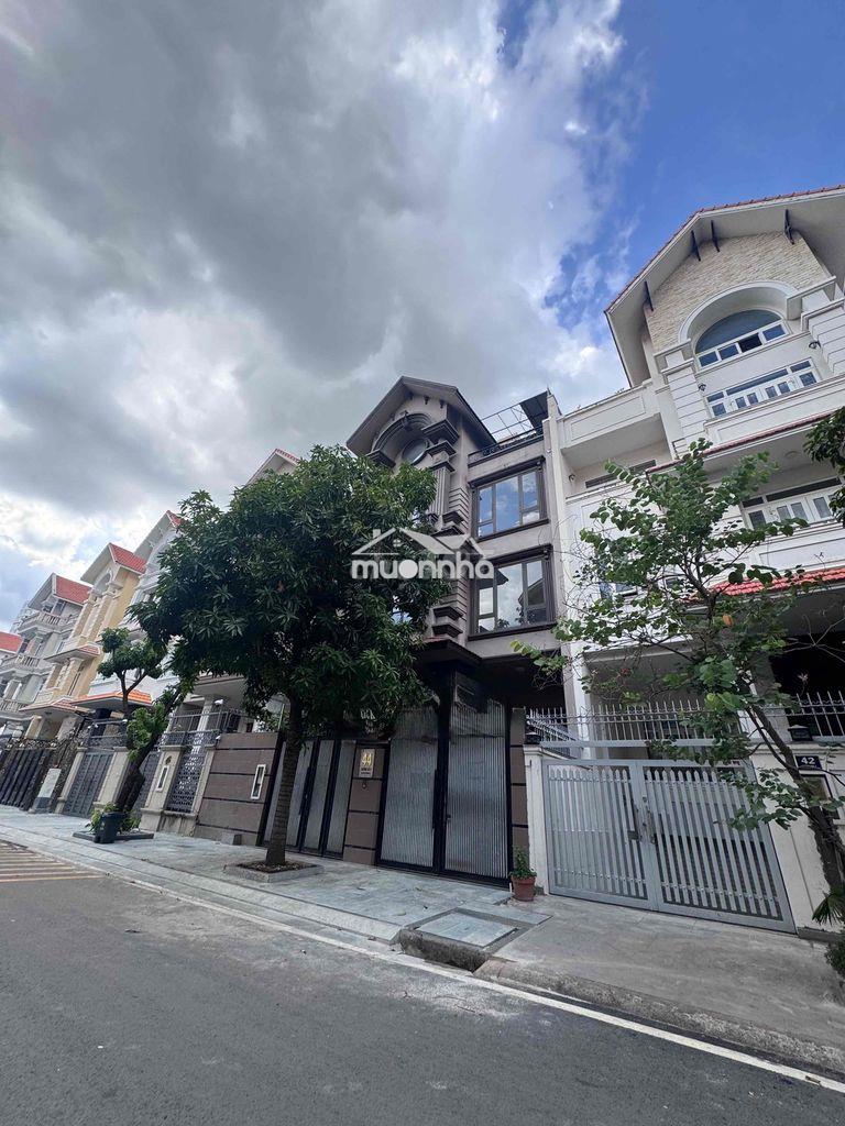 Cho thuê biệt thự him lam q7, 700m2 có hầm, 4 lầu, thang máy - 90tr/th