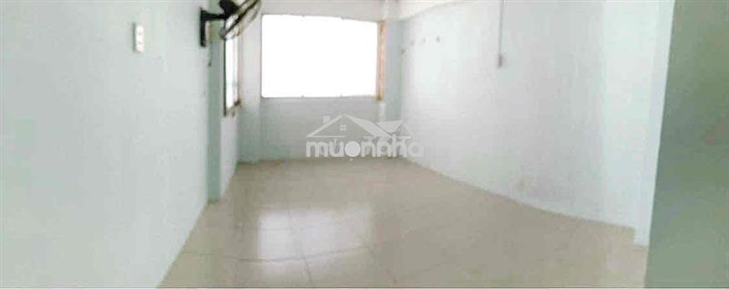 Cho thuê phòng có máy lạnh , máy quạt , giáp quận 1