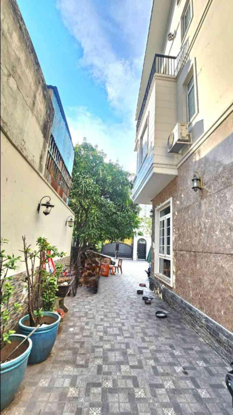 Biệt thự mặt tiền lò gốm - quận 6 - dt: 726 m2 full thổ - 95 tỷ - 3