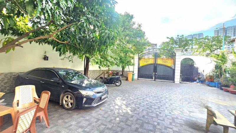 Biệt thự mặt tiền lò gốm - quận 6 - dt: 726 m2 full thổ - 95 tỷ - 2