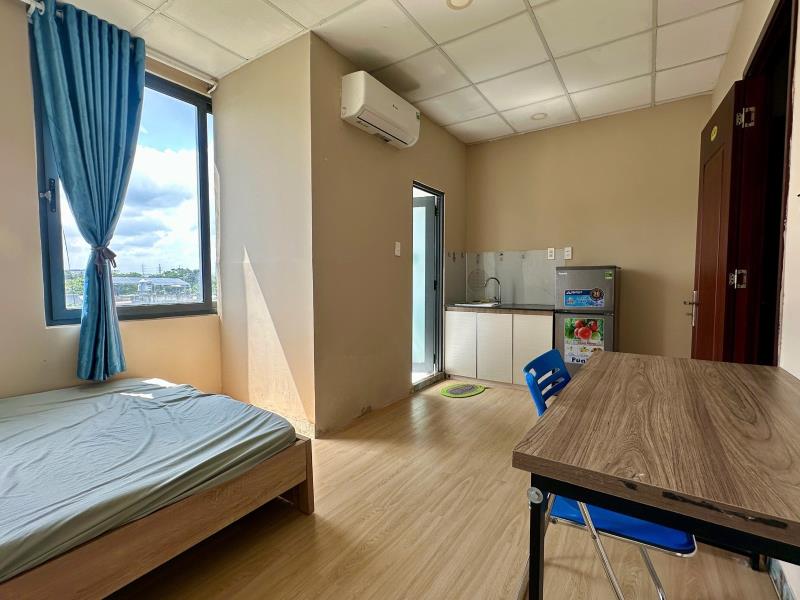 Cho thuê căn hộ thang máy, ban công, đầy đủ nội thất, có máy giặt và máy sấy…đặc biệt không chung chủ  - 4