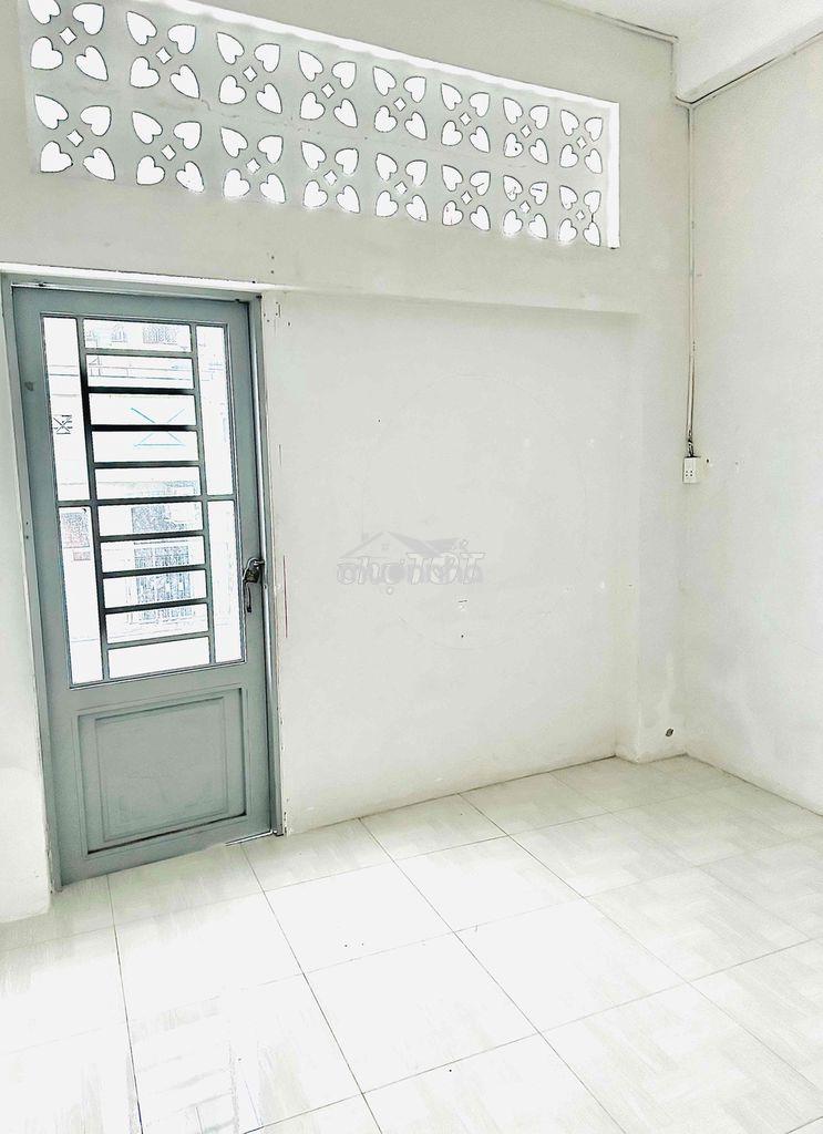 Cho thuê nhà nguyên căn giá rẻ quận 11 - 3