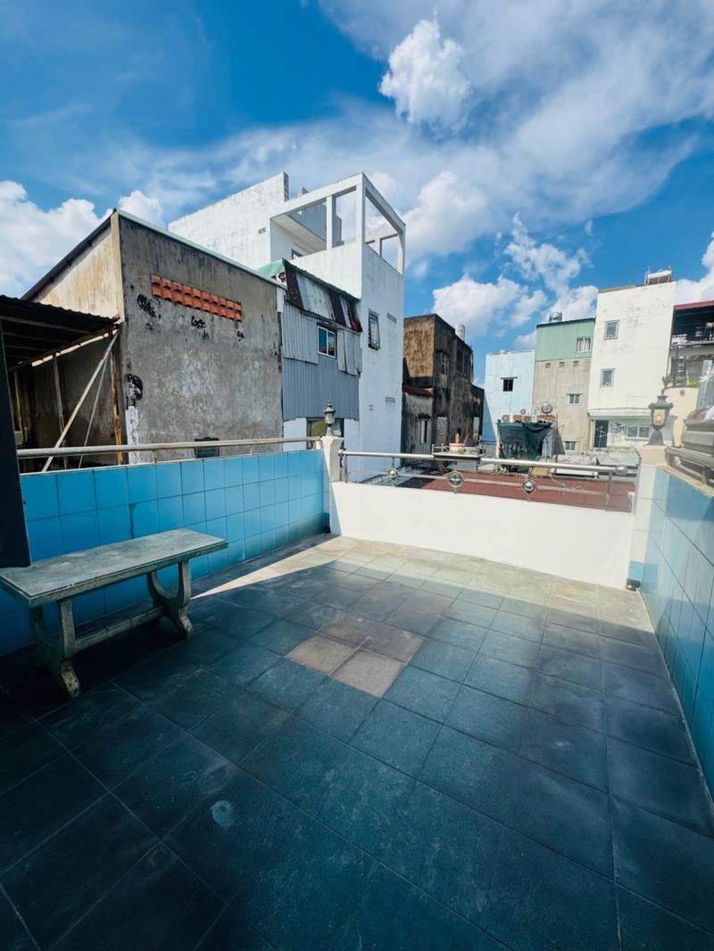 Trung tâm q11 - lê thị bạch cát – 3 tầng – dt: 42m2 – 5 tỷ 2 - 3