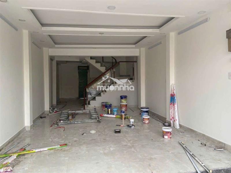 Cho thuê nhà nguyên căn mặt tiền .lê văn việt . quận 9
