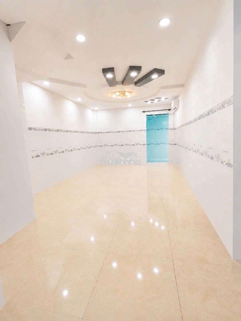 Căn hộ 1 phòng ngủ tách bếp, có sân sau  - 3
