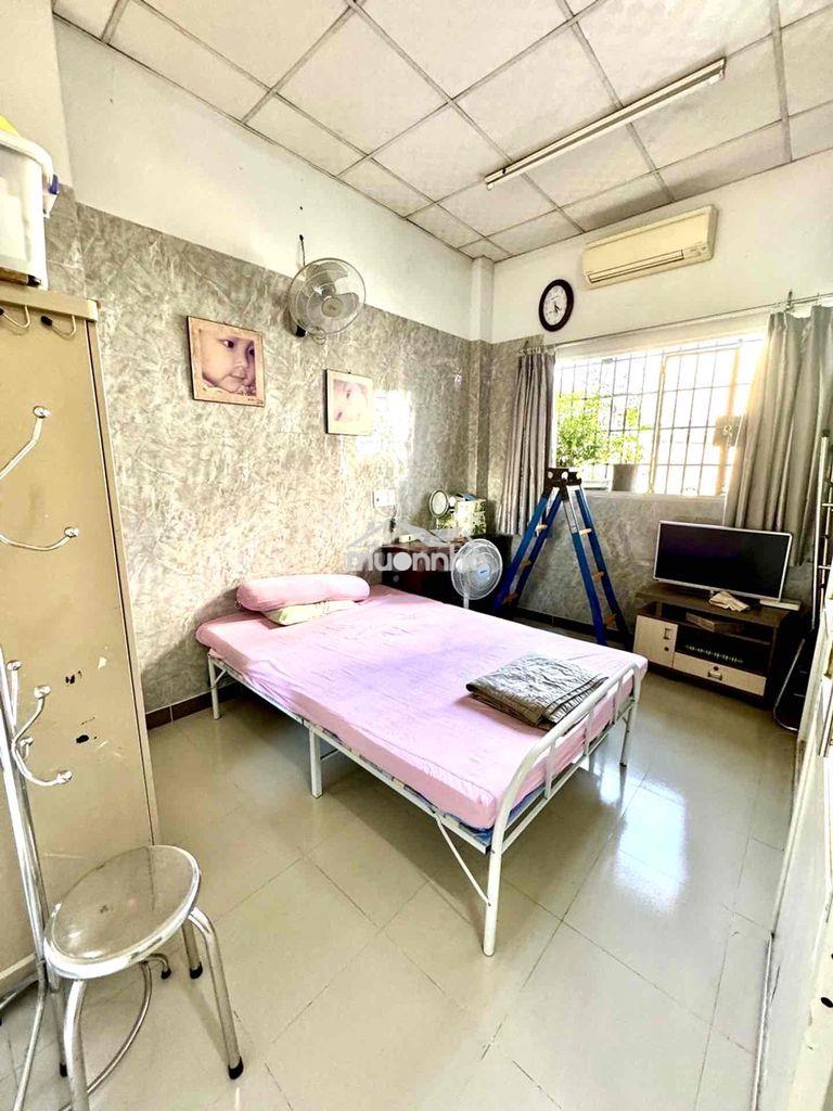 Nhỉnh 6 tỉ -hẻm xe hơi 4 met- cách mặt tiền 200 met- 4❌16 vuông h - 4