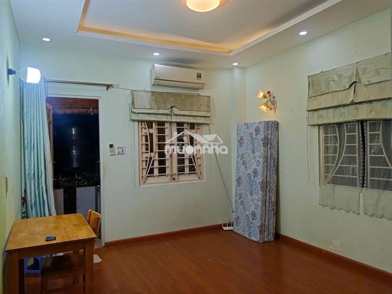 2 cửa sổ thoáng, ban công, tách bếp, wc riêng - hồ biểu chánh, pn