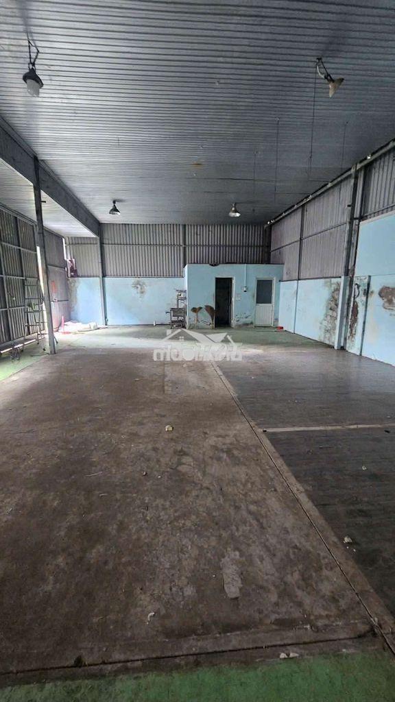 Cho thuê xưởng 400m2 giá thuê 15 triệu/tháng - 2