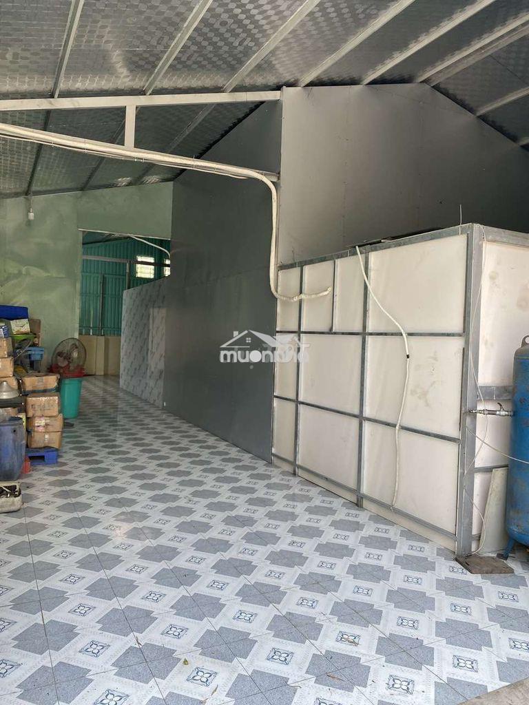 Cần bán nhà xưởng mặt tiền đường đã có điện 3 pha ,nước - 3