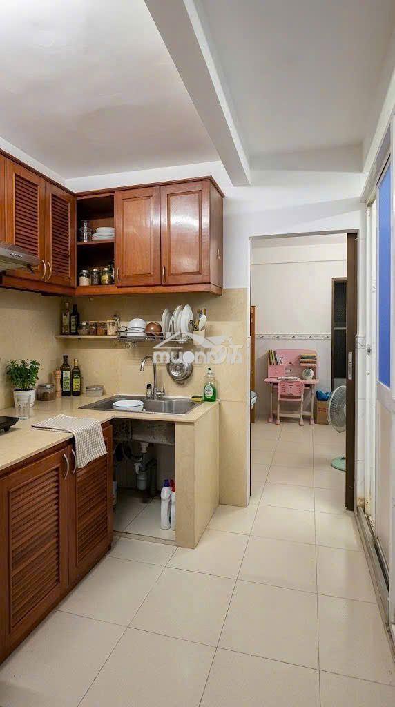 Chung cư nguyễn thiện thuật, quận 3, dt 3.5 x 12.3m, giá 2.4 tỷ - 3