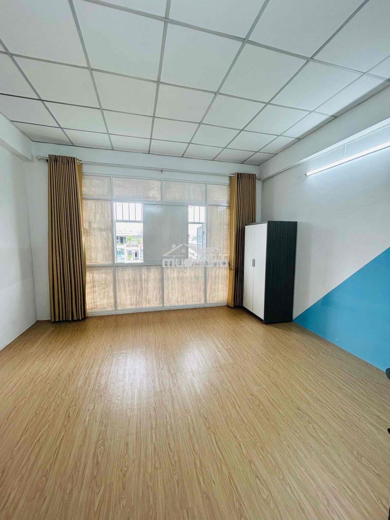 Mặt tiền dương quảng hàm
