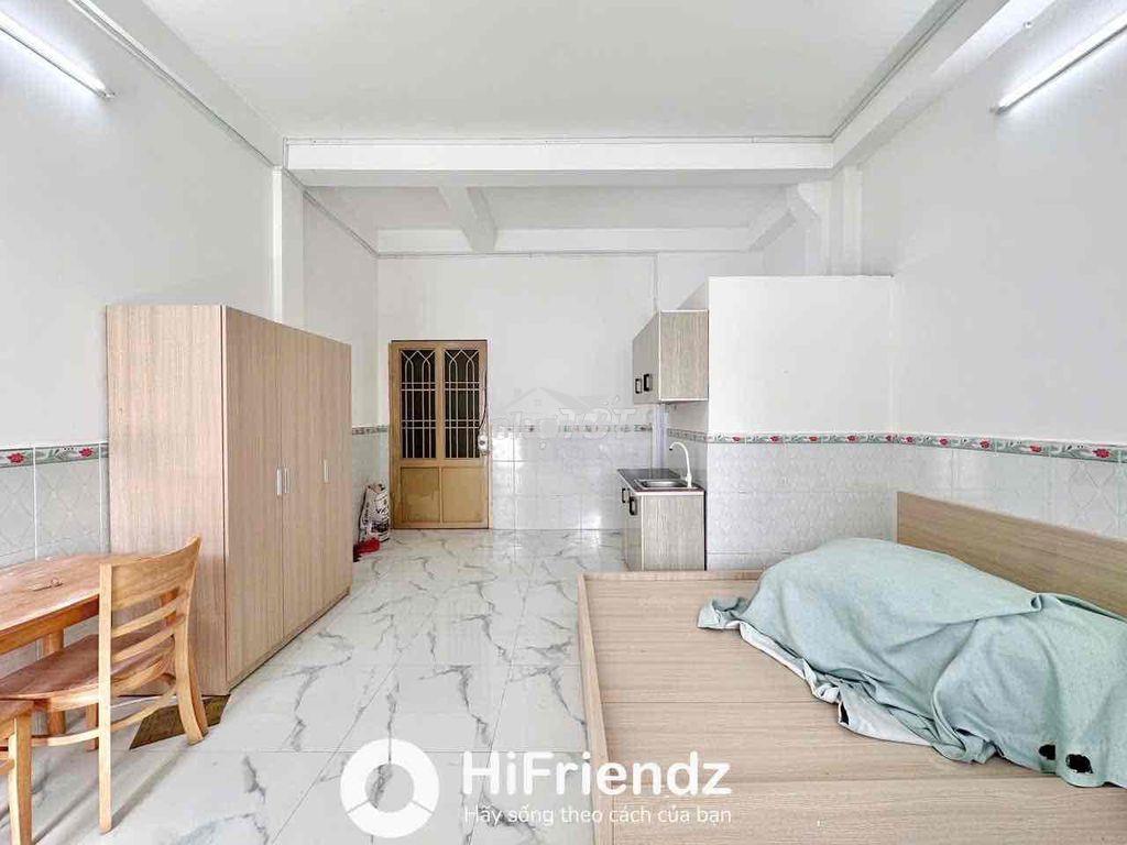 Căn hộ ban công tách bếp full nội thất siêu rộng ngay ngã tư bốn xã - Ảnh 4